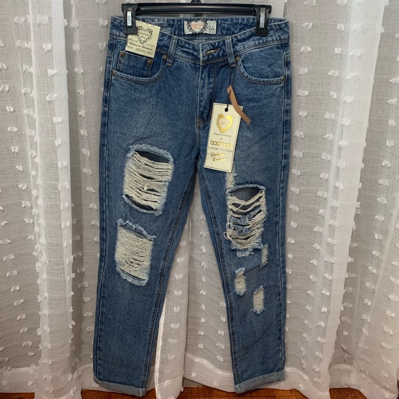 Boohoo Ripped Jeans - NEW - Picture 1 of 3